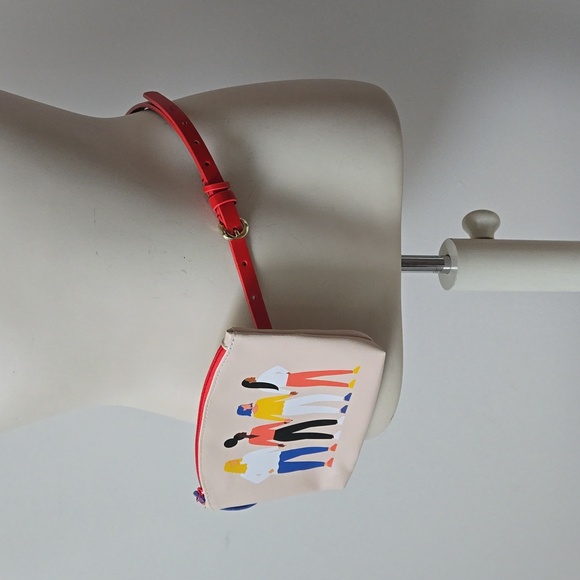 Refashioned Belt Bag ♻️ - Picture 2 of 8